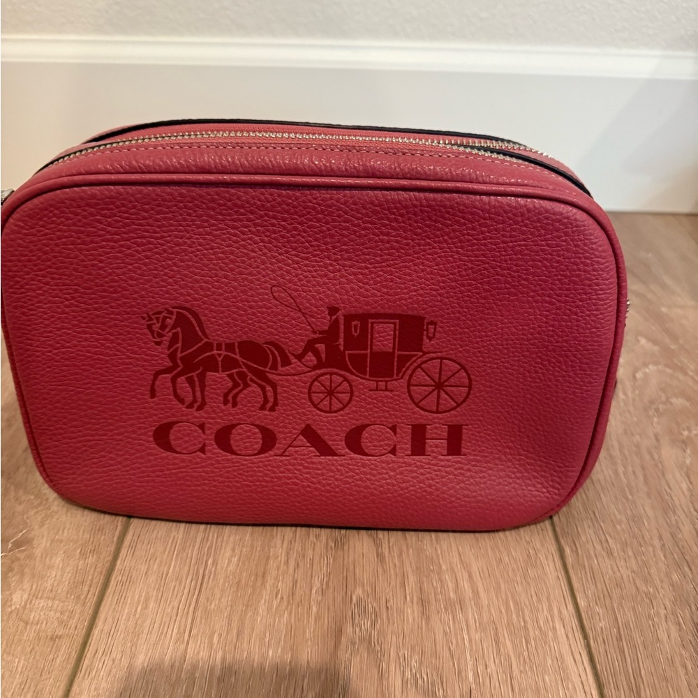 New with tag, coach Jess crossbody F75818 pink - Picture 3 of 5